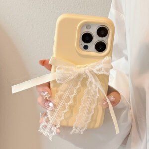 Cream yellow three-dimensional lace white knot